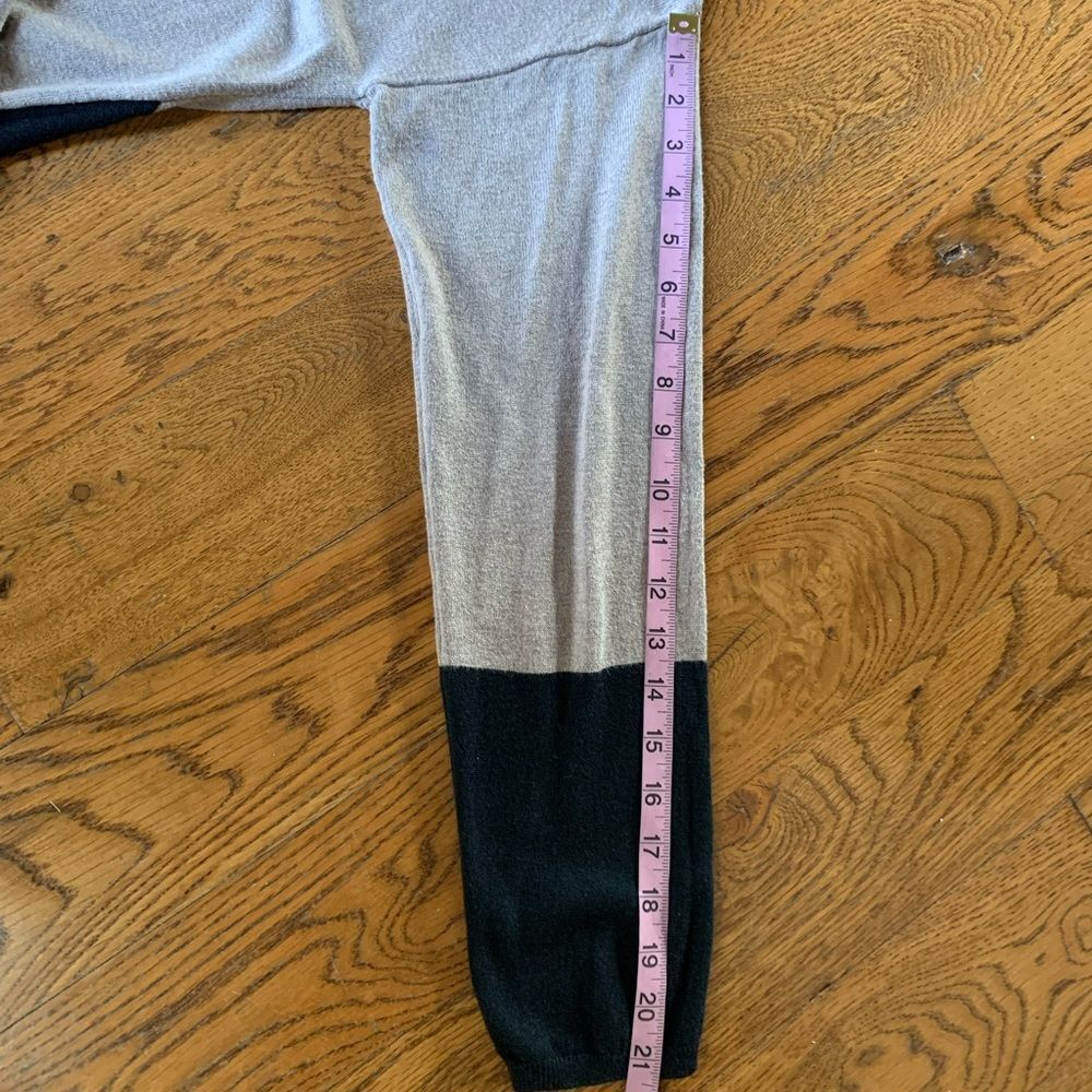 New York & Company Colorblock Zip Back Sweater - Picture 10 of 11